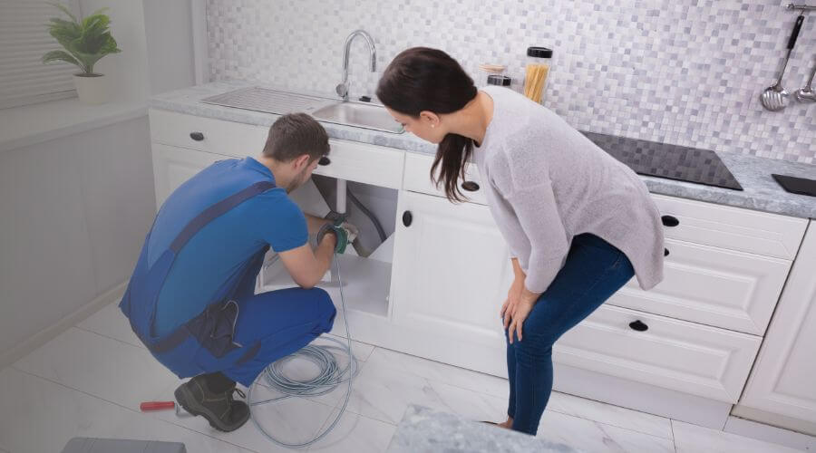 Expert burst pipe repair services in Ina, IL